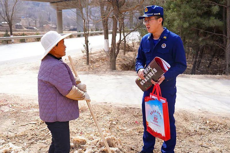 消防宣傳進農(nóng)村 為春耕保駕護航