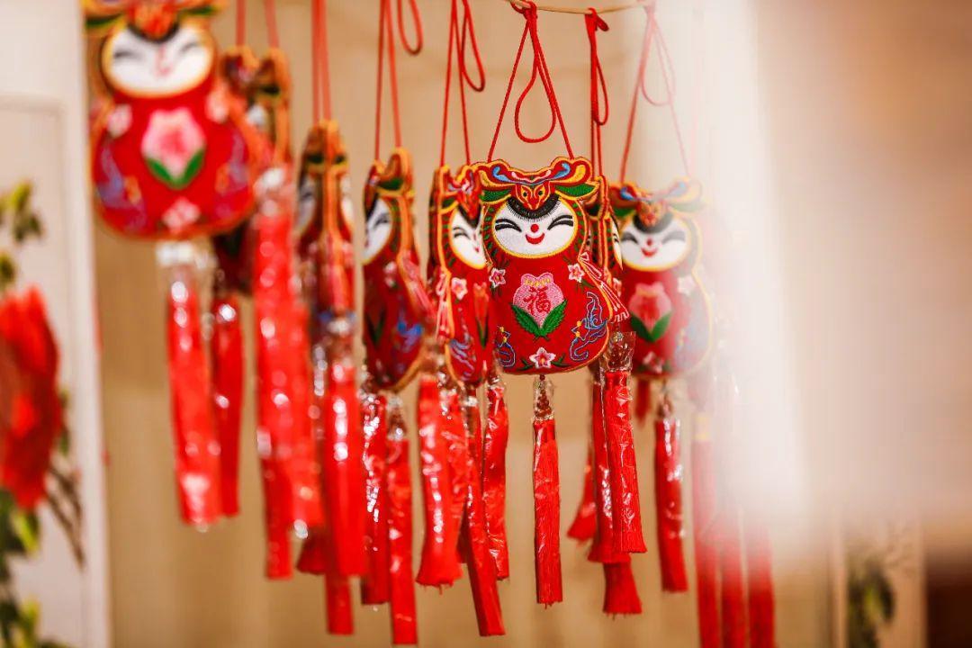 香約慶陽 包容天下丨慶陽香包,，一針一線 送出如意祝福