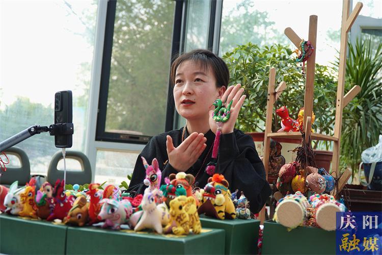 【2025慶陽市農(nóng)文旅融合發(fā)展百千萬工程探訪記】“義渠村”非遺田園綜合體游記