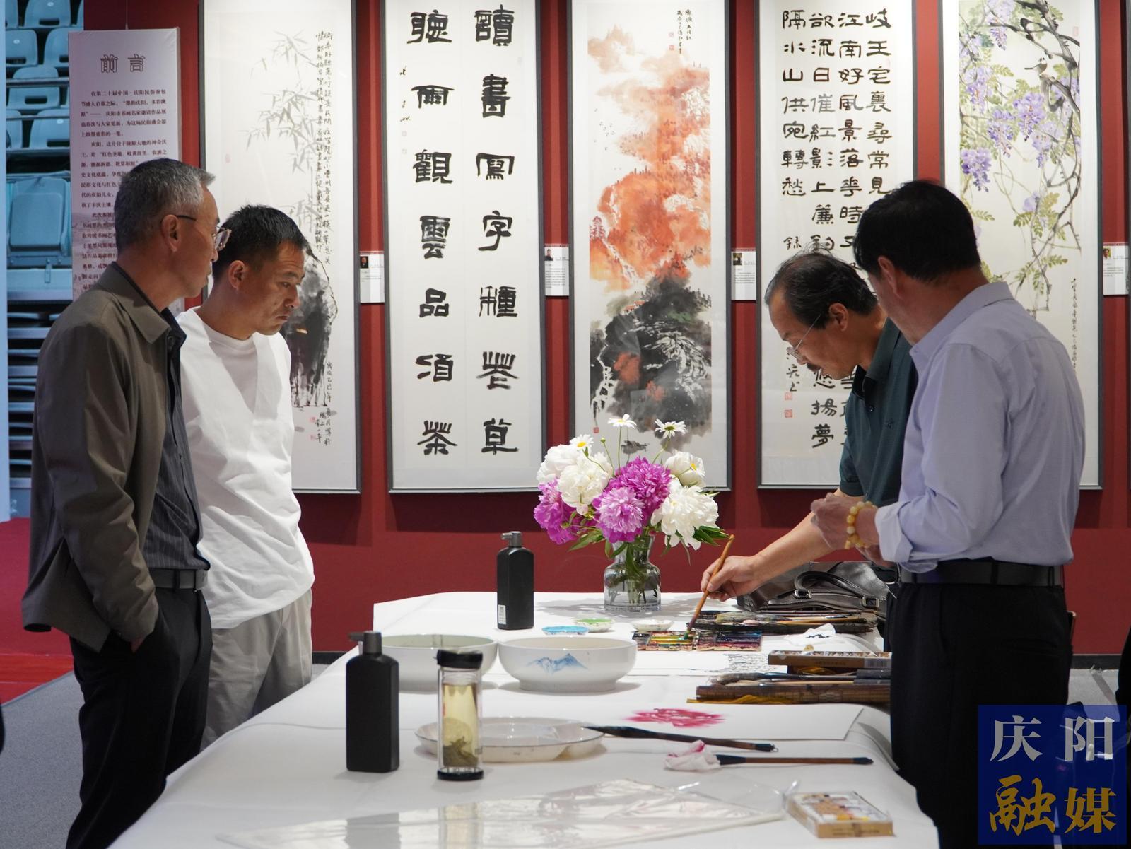 【香約慶陽(yáng) 包容天下】書(shū)畫(huà)館：墨韻流淌間 隴原風(fēng)華現(xiàn)
