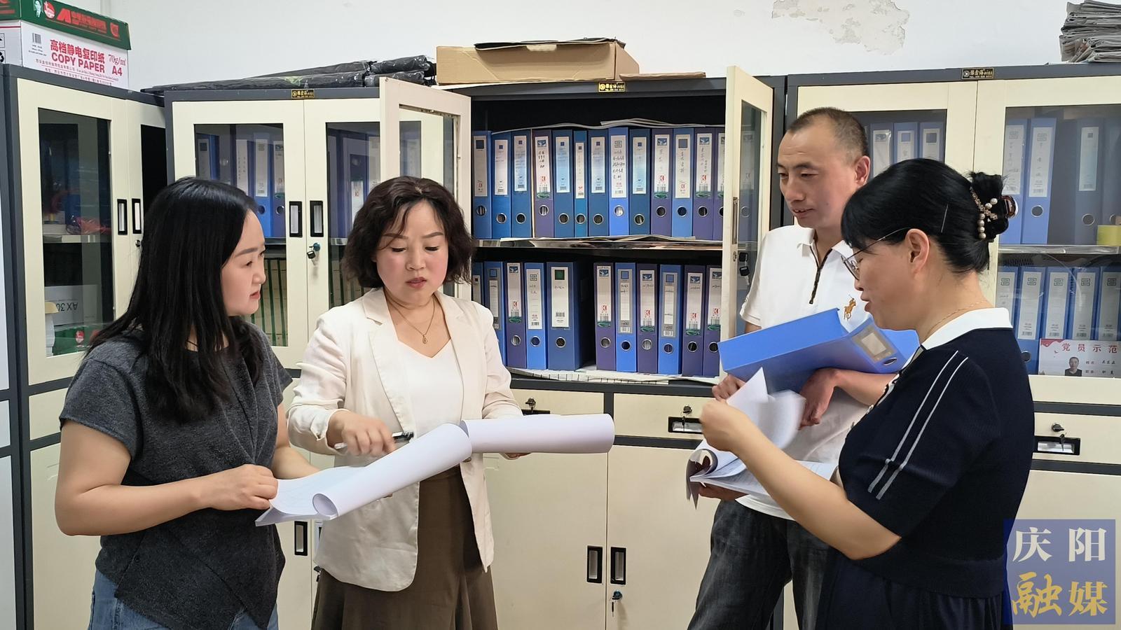慶陽市政協(xié)福利和保障界,、社會(huì)科學(xué)界委員工作室：深耕民生“責(zé)任田” 奏響履職“協(xié)奏曲”